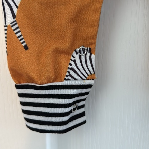 Zebra print suit - Picture 3 of 3